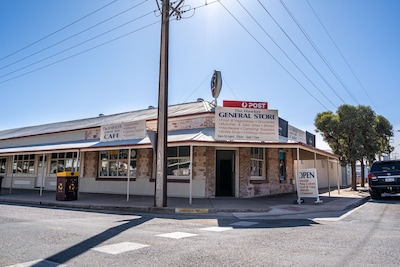 Hawker Bed and Breakfast