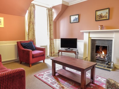 Upper West Wing Flat, CUPAR, FIFE