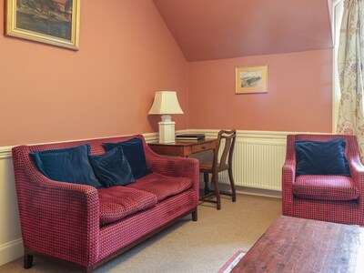 Upper West Wing Flat, CUPAR, FIFE