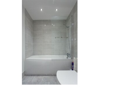 Quad room-Luxury-Private Bathroom-Occupancy 4