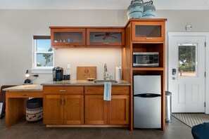Kitchenette.