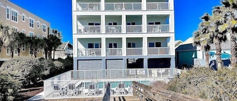 1116 Ocean Blvd. welcomes guests with an Oceanside pool and beach access