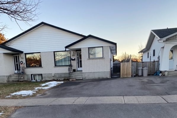 House; Full semi, 2 spacious levels, all yours. 5 bedrooms, gas heat, air ...
