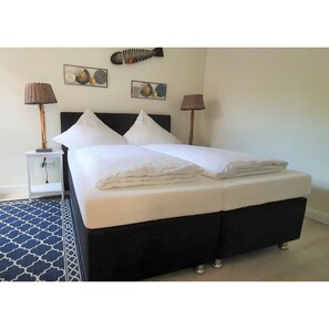 Ap. 11. Bedroom 1 with double bed