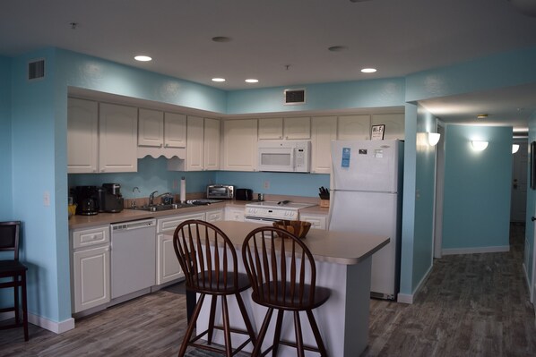 Fully Stocked Kitchen