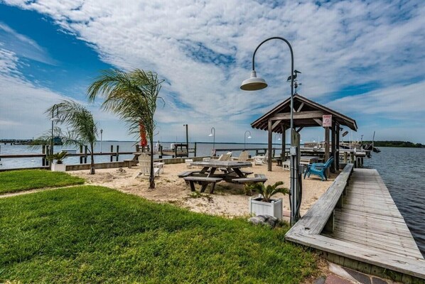 Community Beach on the Bay!