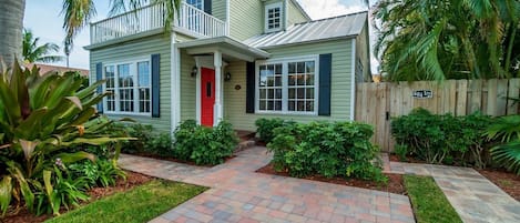 Historical Charleston House