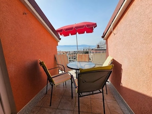 balcony with sea view