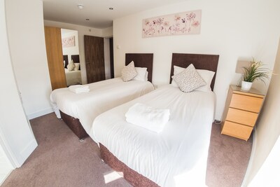 2 Bedroom Apartment at Ilford Tower Apartments