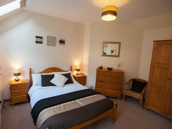 Glenernan Bothy Bedroom