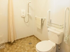 Glenernan Bothy Shower Room