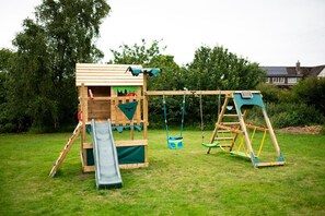 childrens play area ( adult supervision at all times please )