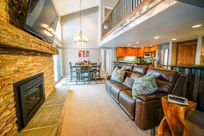 Living Room with fireplace and couch