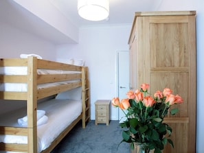 apartment 3, bunkbed room