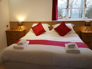 Super-King En-suite Bedroom