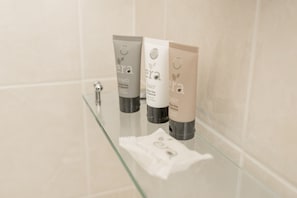 Équipements de salle de bain