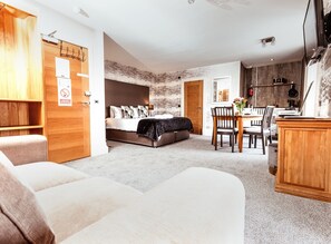 Thistle - Studio Apartment