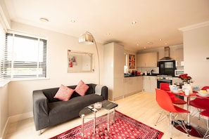 Living/Dining Room/Kitchen