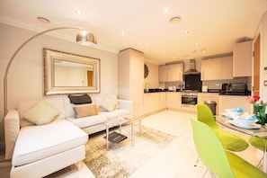Living/Dining Room/Kitchen