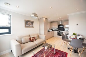 Living/Dining Room/Kitchen