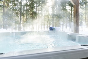 Bain à remous extérieur