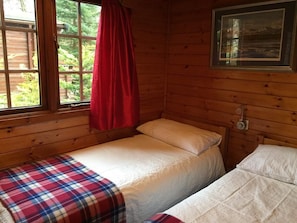 Twin bedroom