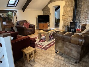 Living Room / Lounge