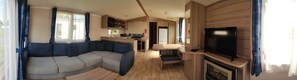 Living Room / Lounge