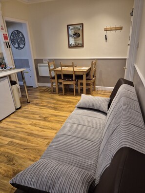 Living area Flat 7