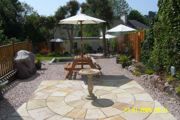 Garden View Flat 9
