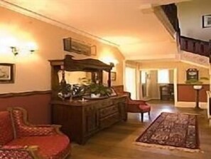 Entrance / Lobby