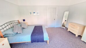 Flat 4 Bedroom 1 (double)