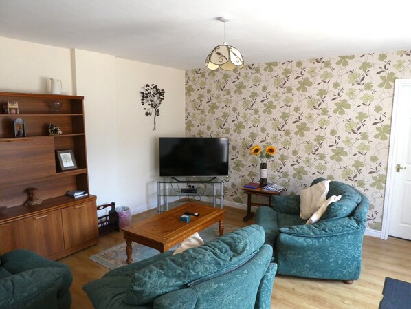 Swallow Cottage 3 Lounge