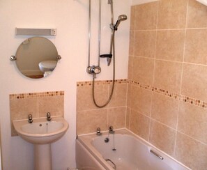 Swallow Cottage Bathroom