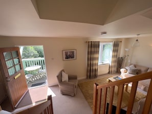 Living Room / Lounge