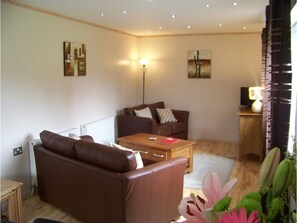 Living Room / Lounge
