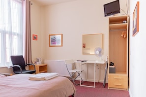 Triple Room_Room103