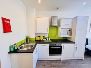 King Studio - Fitted Kitchen 