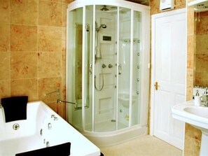 Side Room Jacuzzi bath and Shower Cubicle