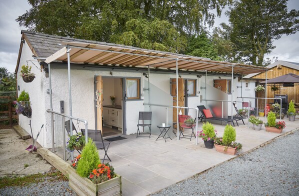 Adjoining Stables