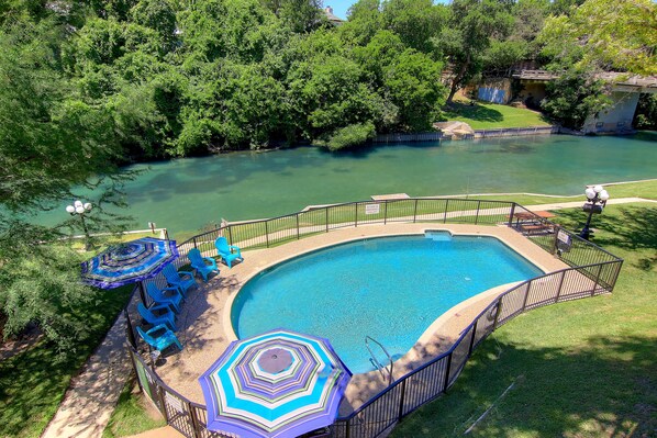 Swimming pool looking over the Comal River!