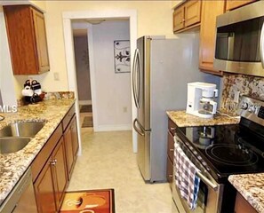 Xanadu Villas B5 - Kitchen