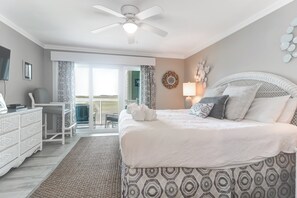 King Master Bedroom 1 with porch access