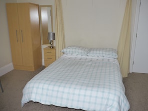 Double Bed 