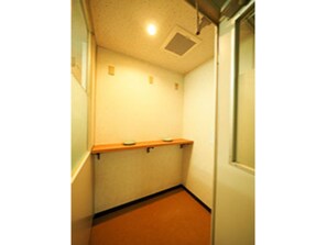 Smoking room 3F
