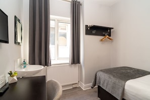 Bedroom 3 - single bed