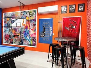 Spielezimmer