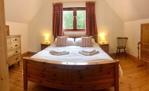 The Homestead in Heavenly Devon - King size double