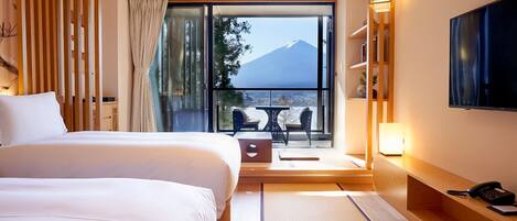 ・ [Mt. Fuji view premium example] Enjoy the spectacular view from your room