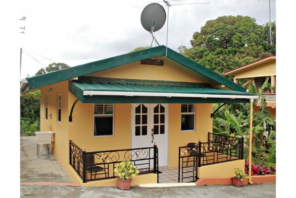 ONE (1) BEDROOM APARTMENT - Front View